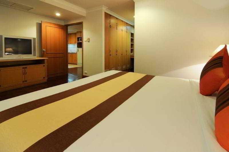 Admiral Suites Bangkok Luaran gambar