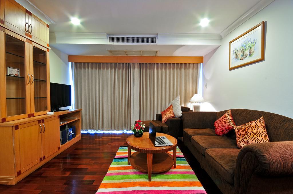 Admiral Suites Bangkok Luaran gambar